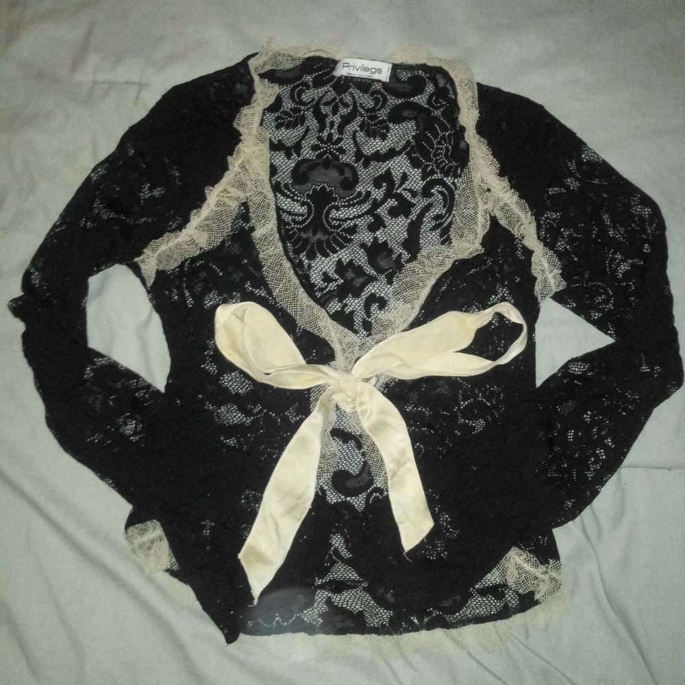 lace throw.